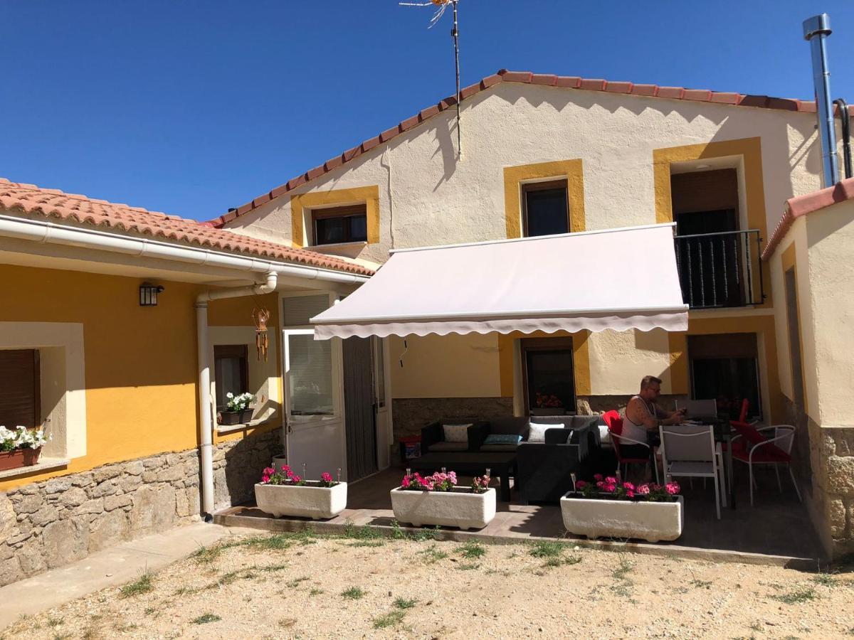 Casa Rural Los 7 Pinos De Gredos Navarredonda de Gredos Dış mekan fotoğraf