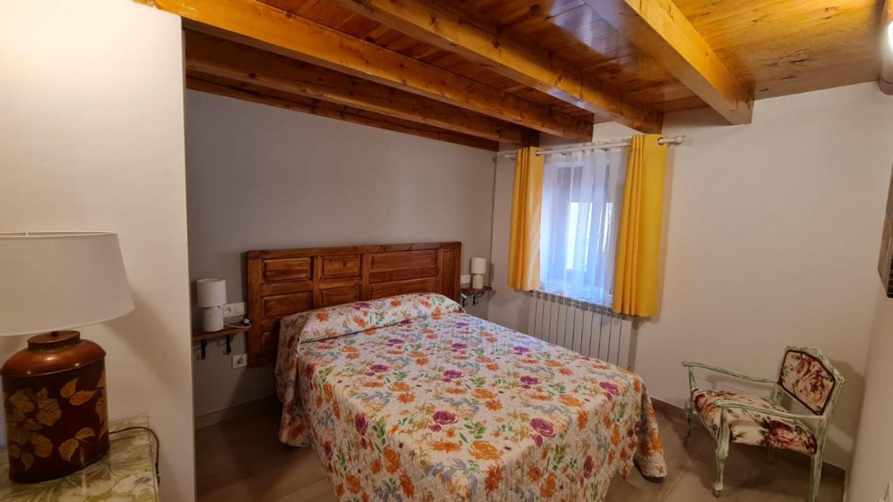 Casa Rural Los 7 Pinos De Gredos Navarredonda de Gredos Dış mekan fotoğraf