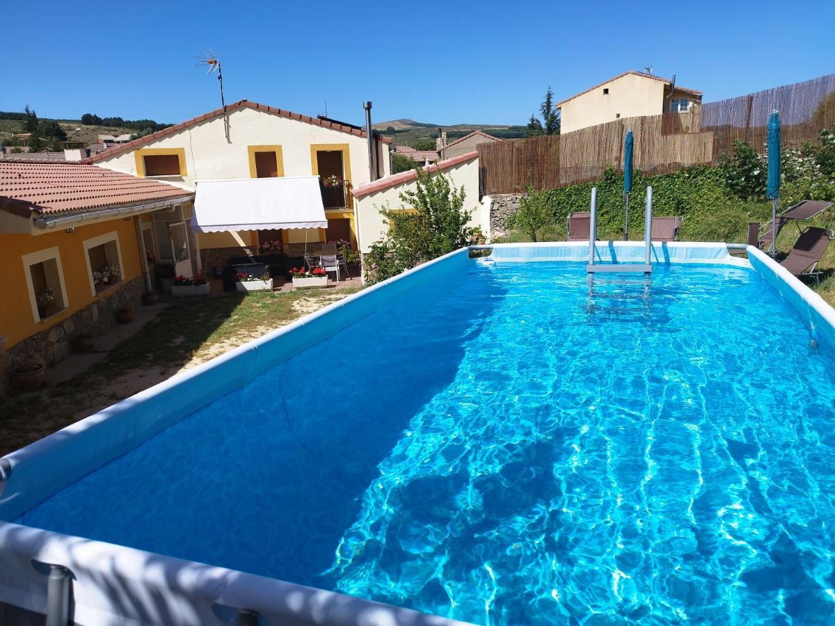 Casa Rural Los 7 Pinos De Gredos Navarredonda de Gredos Dış mekan fotoğraf